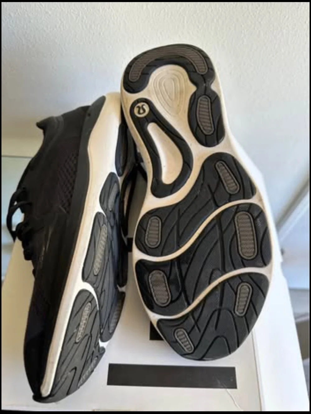 Lululemon Women's Chargefeel Low Size 11.5